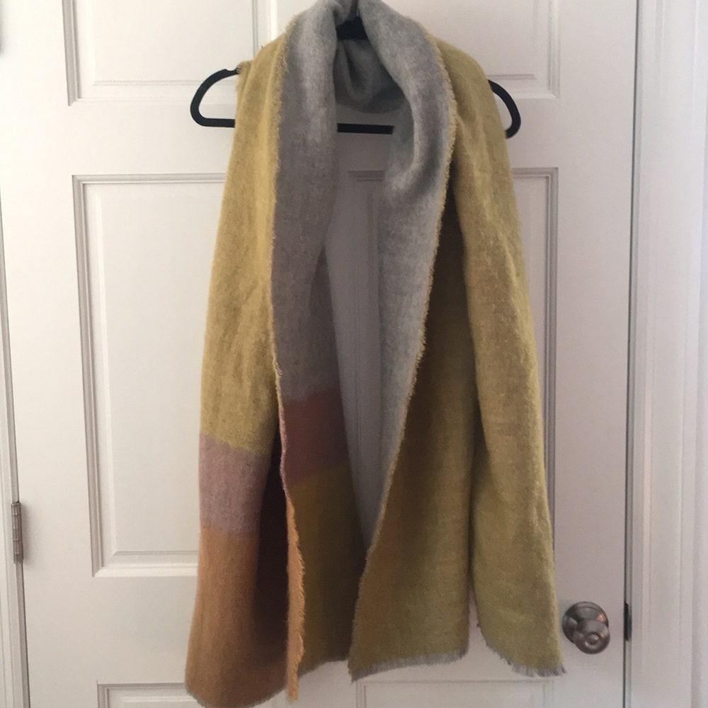 Zara brand new blanket scarf